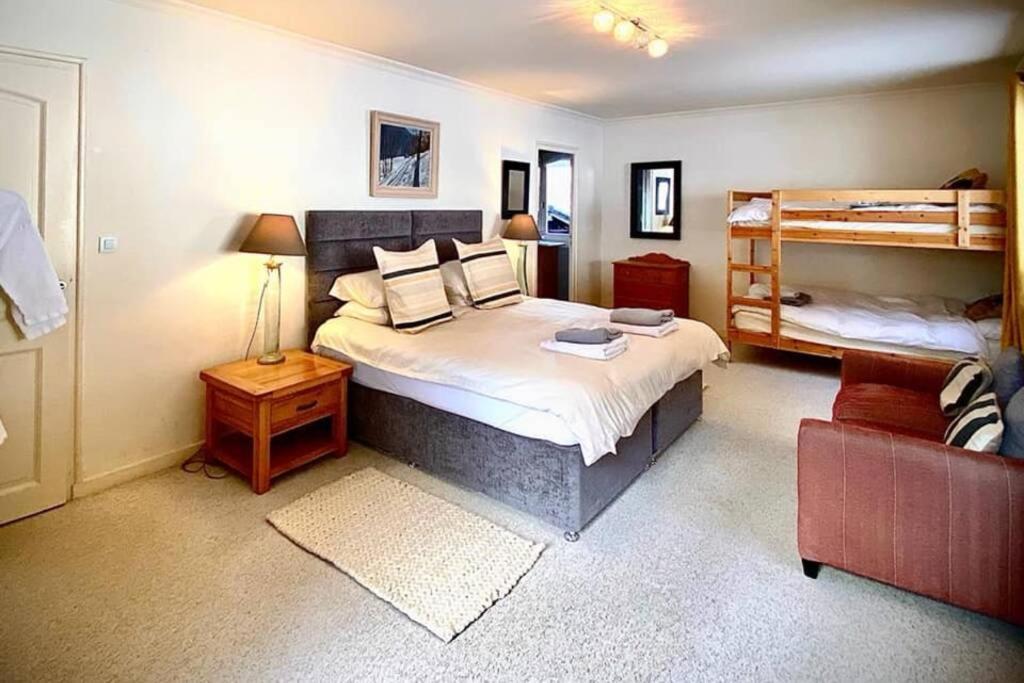The Nest Chalet