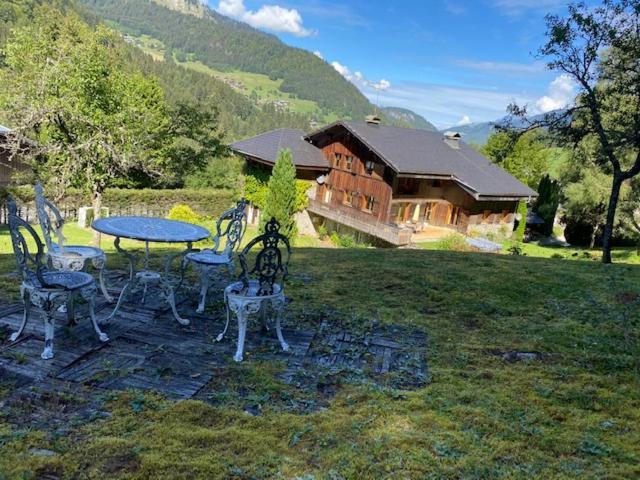 The Nest Chalet